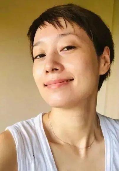 明星素颜跳水暴露颜值,明星颜值真相大揭秘